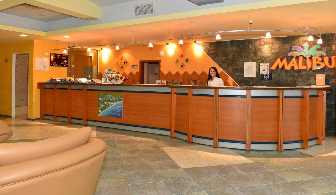 אלבנה Hotel Malibu מראה חיצוני תמונה