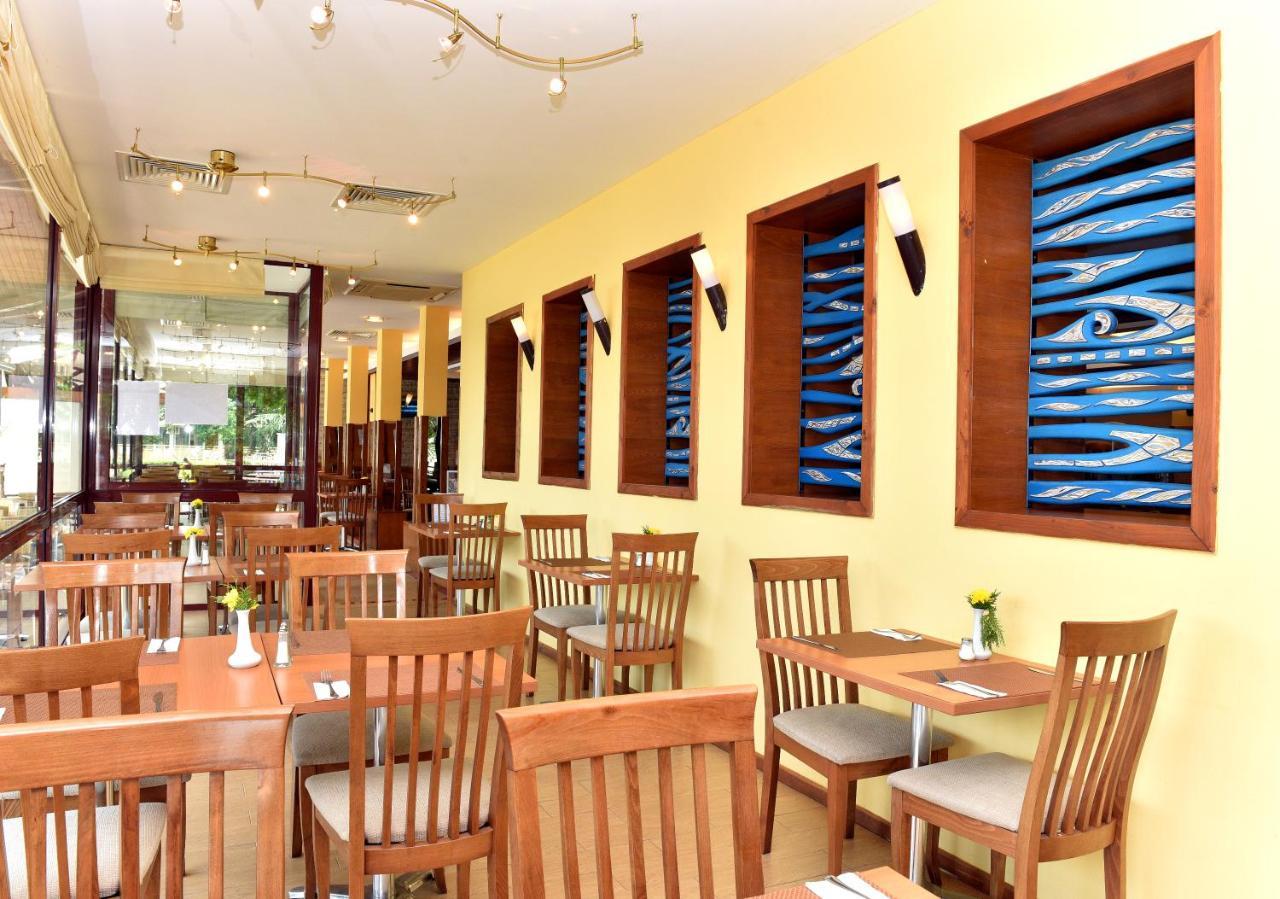 אלבנה Hotel Malibu מראה חיצוני תמונה