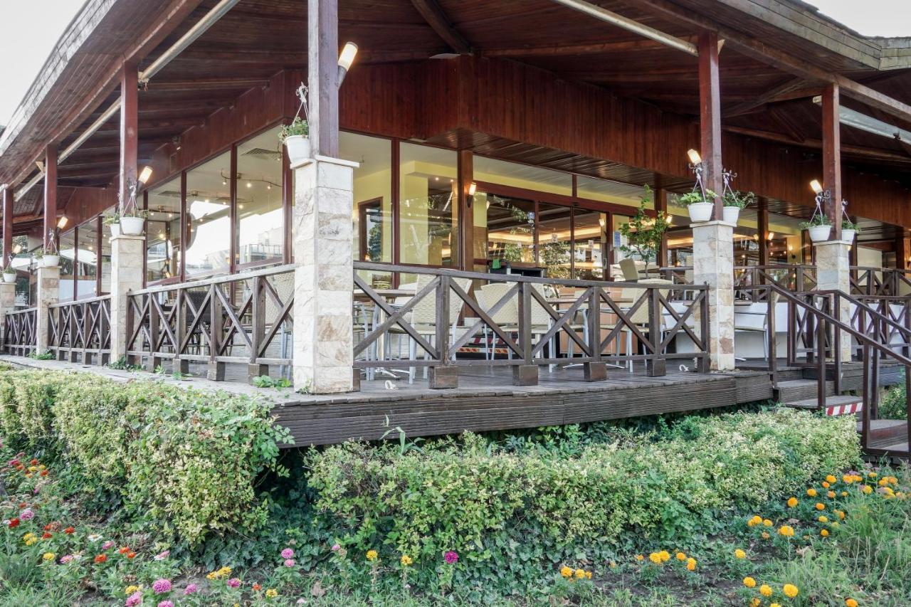 אלבנה Hotel Malibu מראה חיצוני תמונה