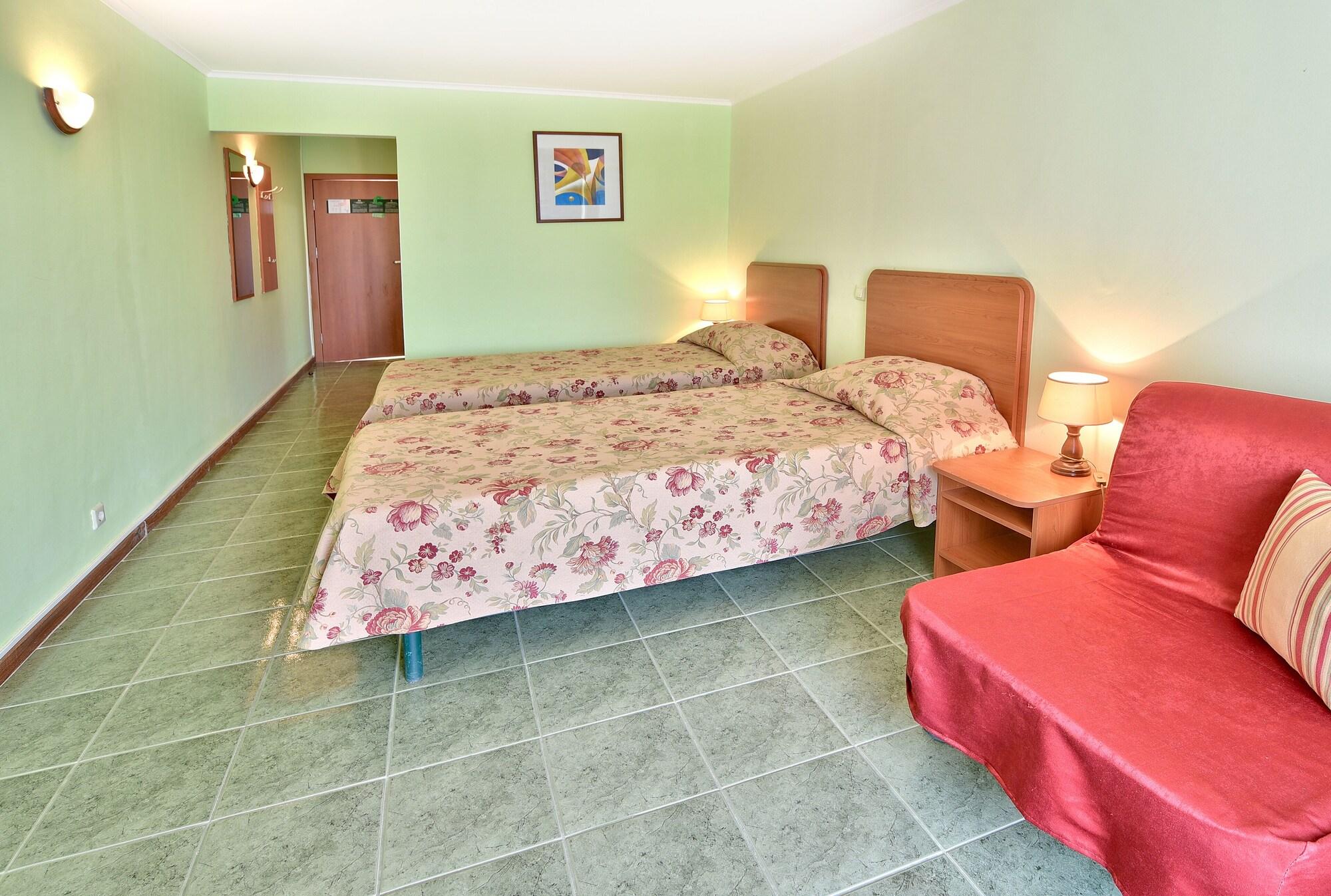 אלבנה Hotel Malibu מראה חיצוני תמונה