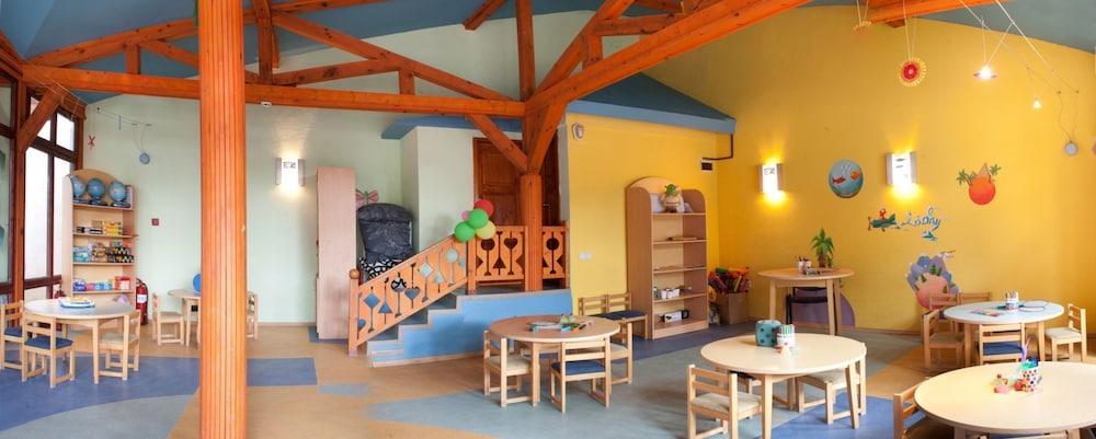 אלבנה Hotel Malibu מראה חיצוני תמונה