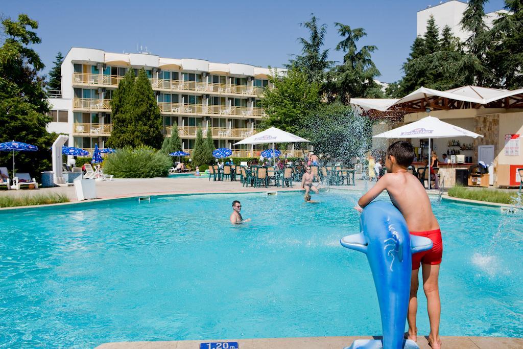 אלבנה Hotel Malibu מראה חיצוני תמונה