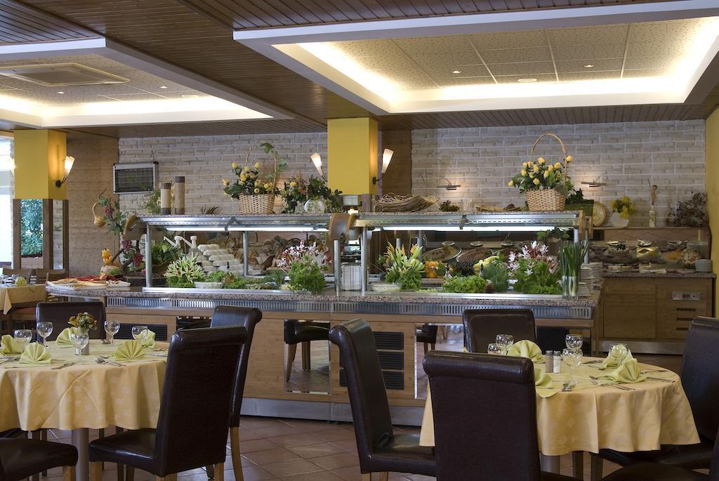 אלבנה Hotel Malibu מראה חיצוני תמונה