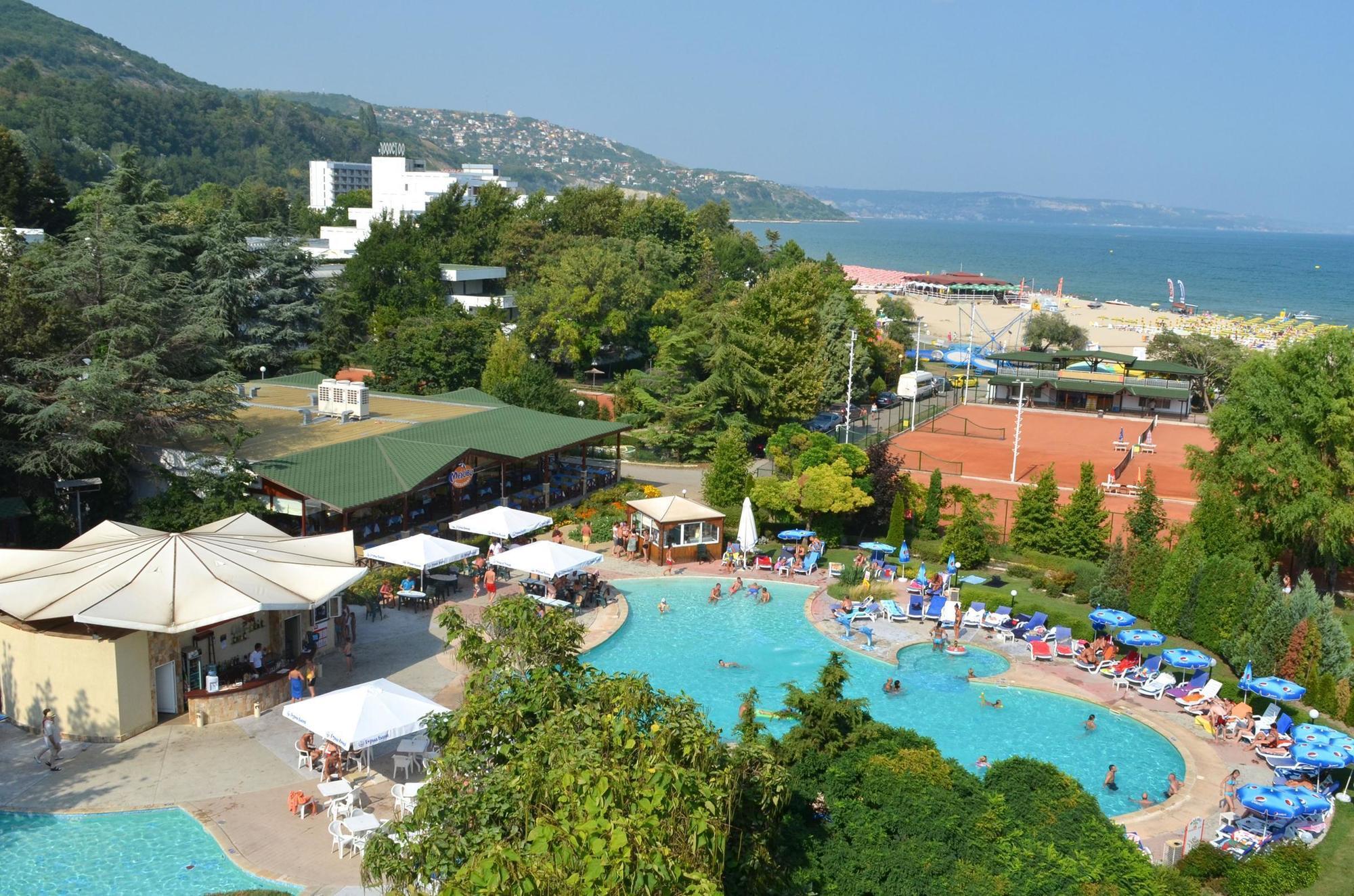 אלבנה Hotel Malibu מראה חיצוני תמונה