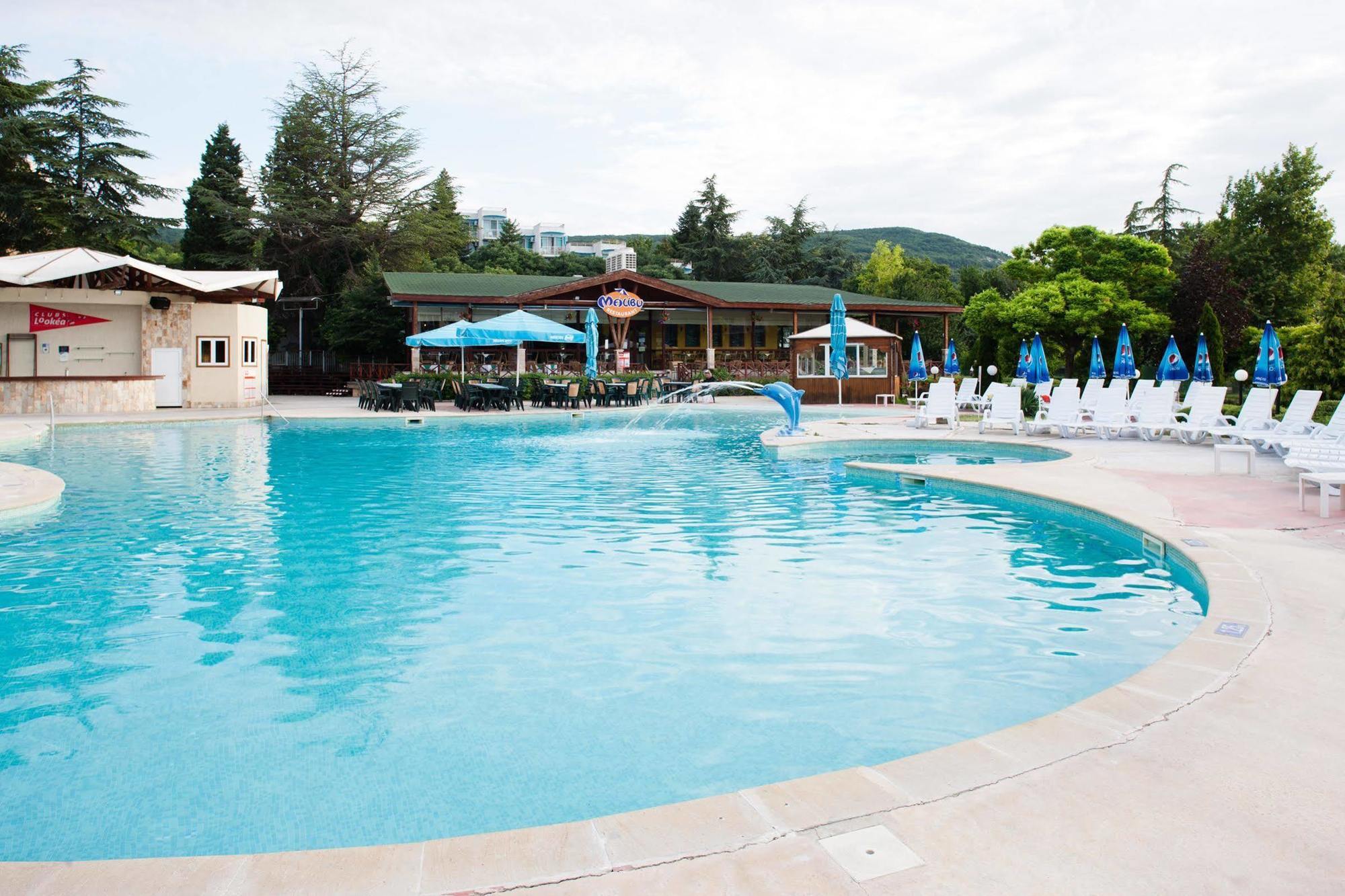 אלבנה Hotel Malibu מראה חיצוני תמונה